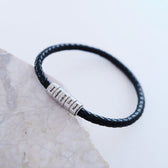 Leder Ringarmband mit bis zu 5 Gravuren - OTANTO