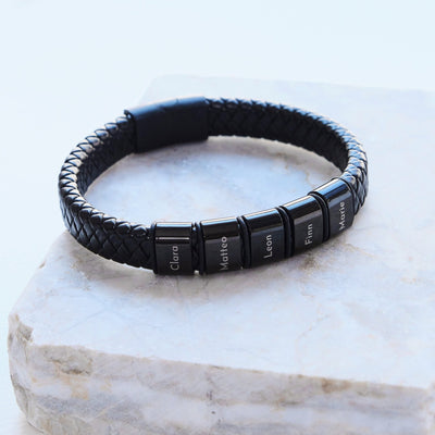 Lederarmband mit gravierten schwarzen Beads - OTANTO