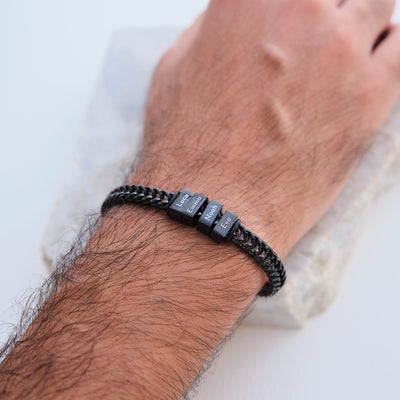 Retro Armband mit gravierten schwarzen Beads - OTANTO