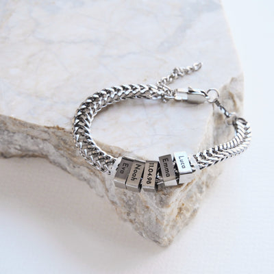 Retro Armband mit gravierten silbernen Beads - OTANTO