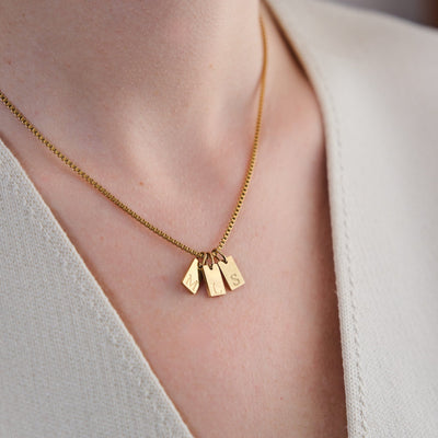 Tag Initial Halskette bis zu drei Anhänger - OTANTO